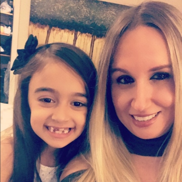 Meet your Posher, Rosalynd - Picture 1 of 1